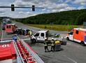 Fahrerin schwer verletzt: Zusammenstoß von Pkw und Transporter am Autobahnzubringer